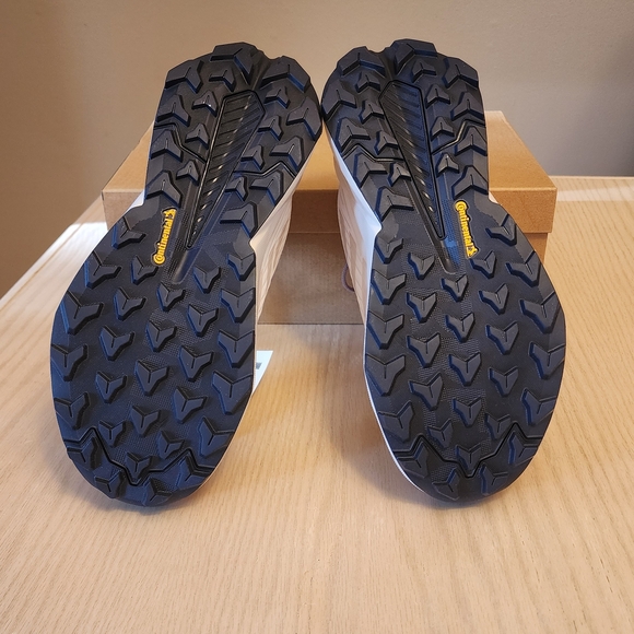 Adidas Leather Hiking Shoes Womens Size 8.5 - Picture 6 of 6